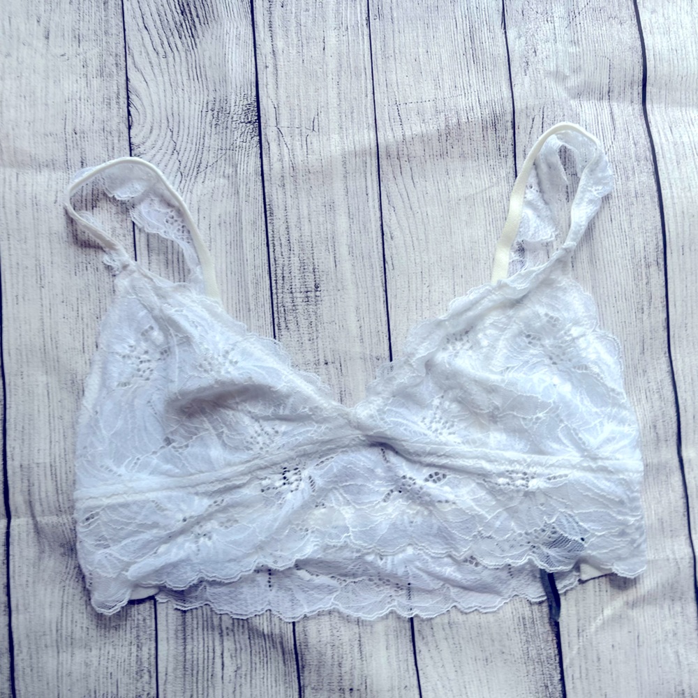 NWOT aerie lace bra / bralette - size Large